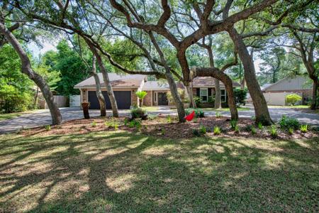 318 Jamaica Way