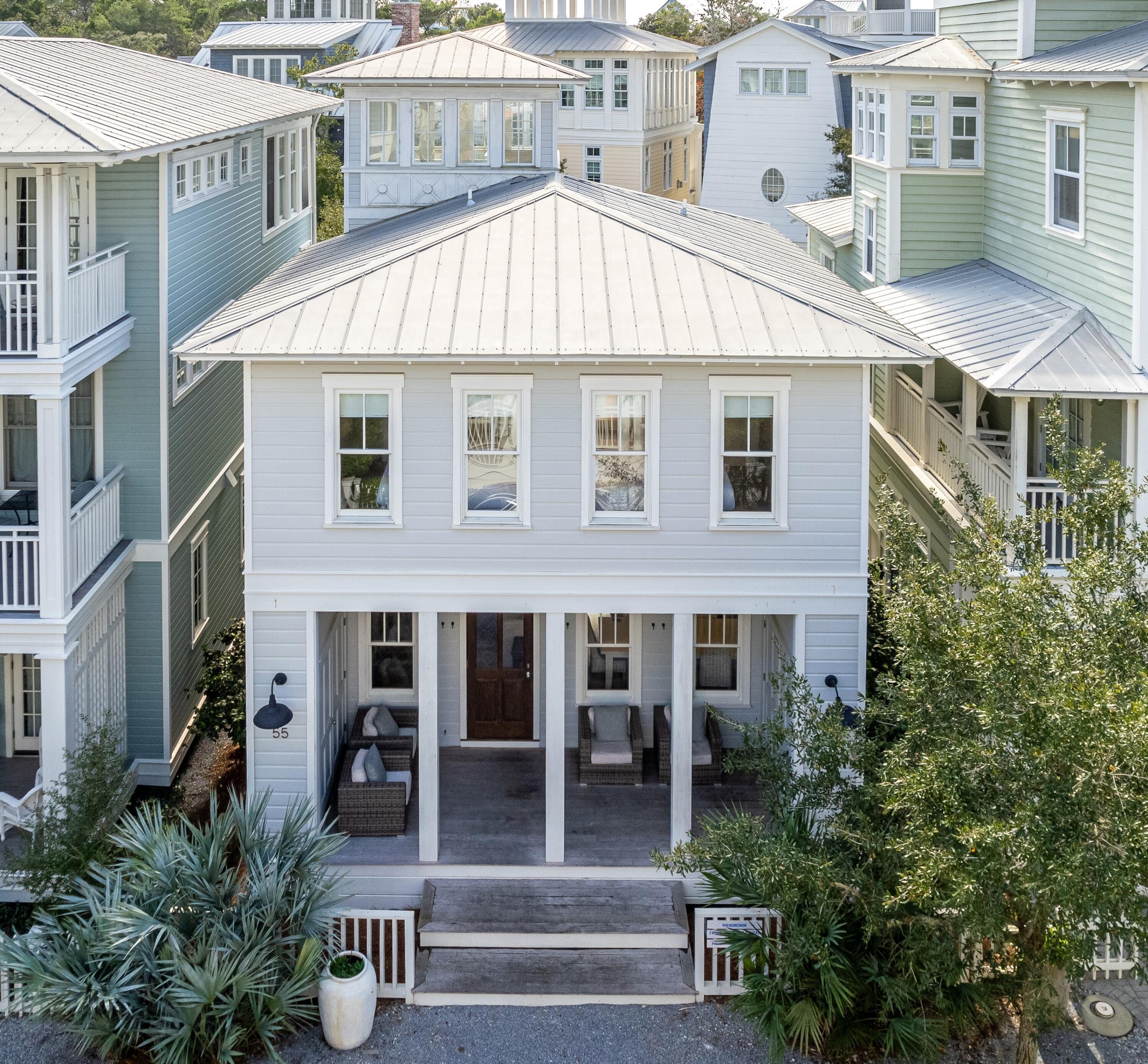 Image 2: 55 Venice Circle Drone-2