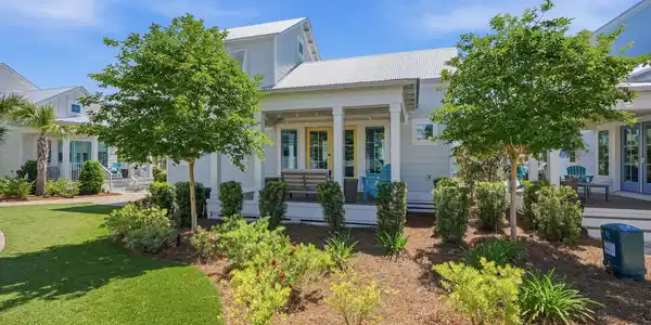 Image 2: Surf Bungalow 25