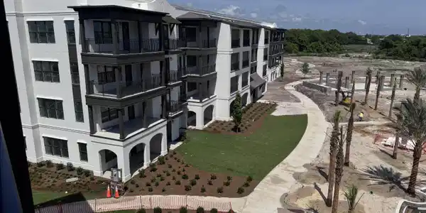 277 The Grove Drive North
