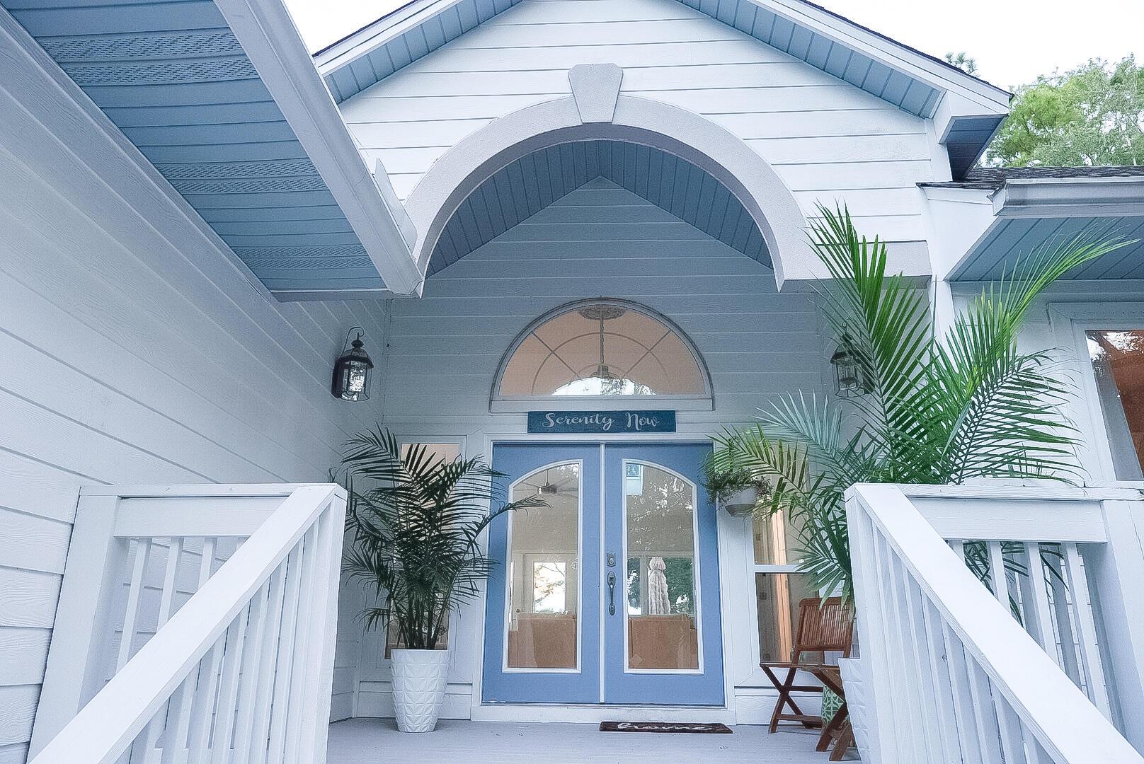 Image 2: Front Entry