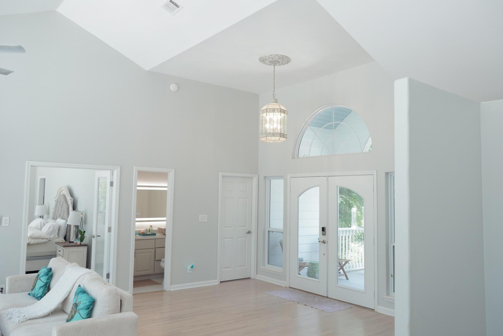 Image 3: Main Entry