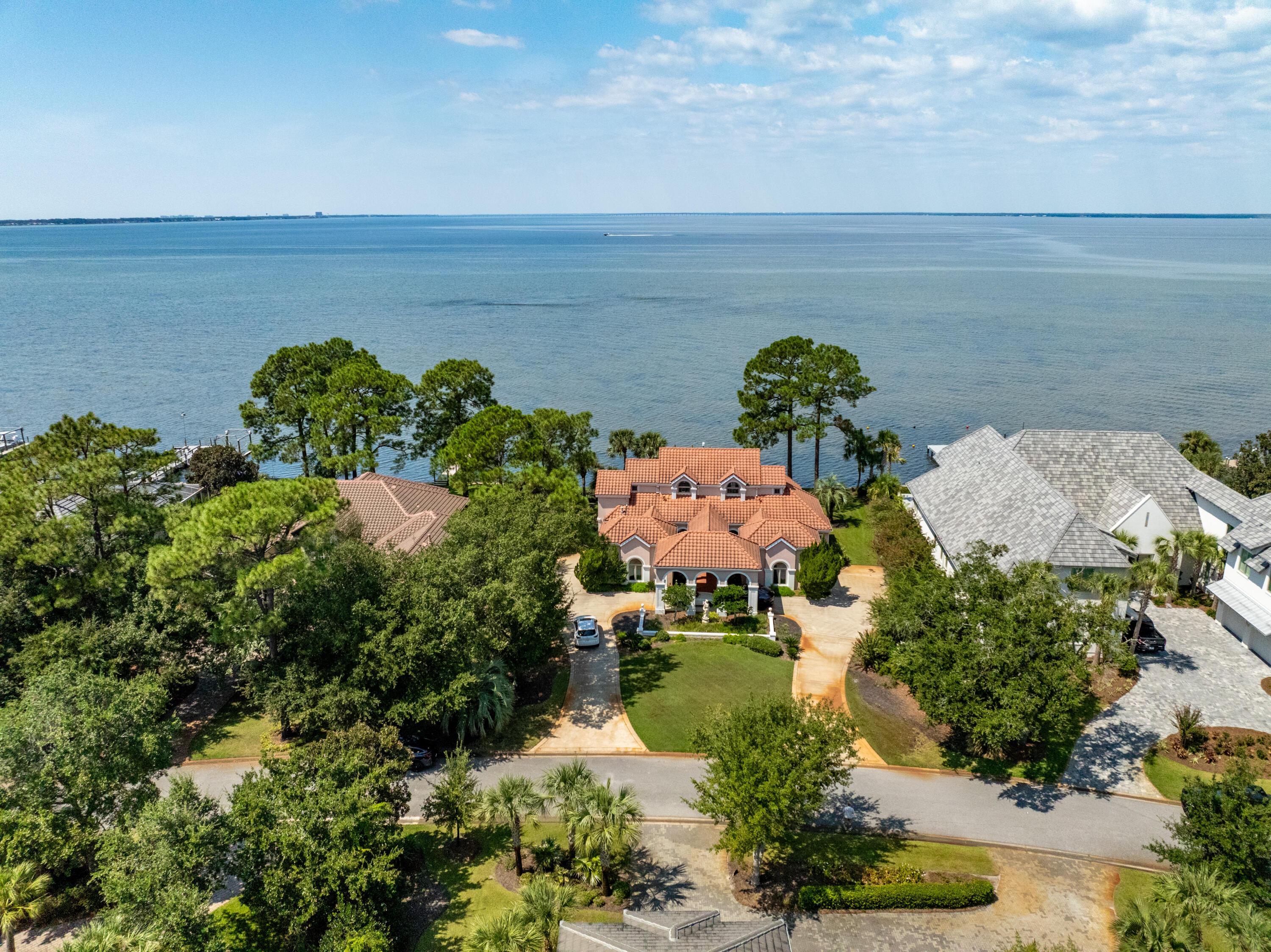 Image 1: 3219 Bay Estates