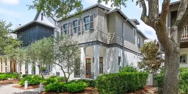 190 E Water Street