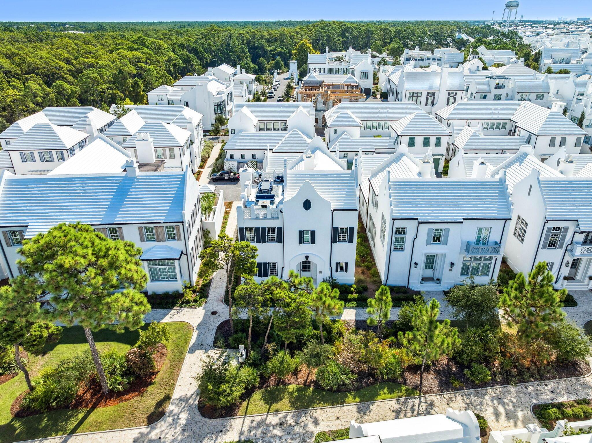 Image 4: 101 Whalebone Alley