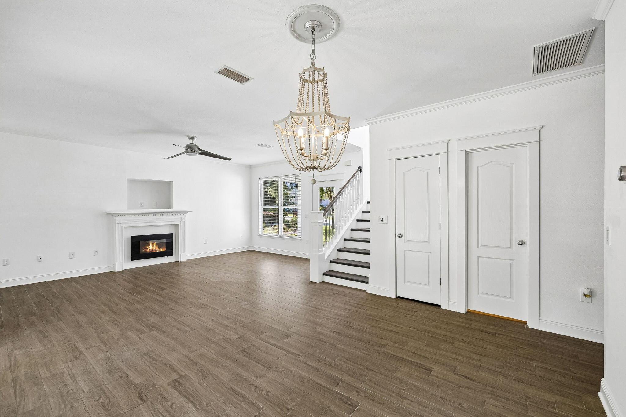 Image 3: Array_269RivercrestCir-15
