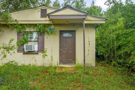 616 E 4Th Court