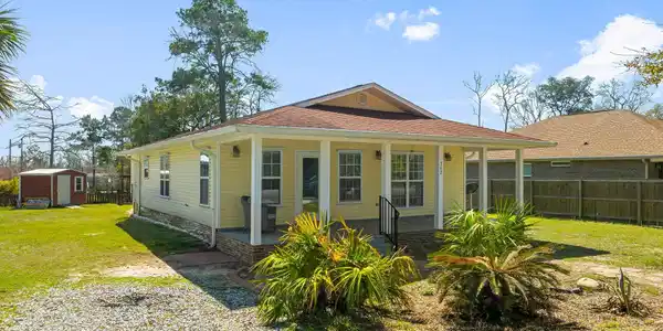 Image 2: 362 Palmetto
