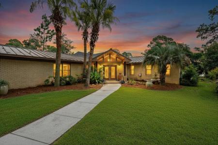 221 Paradise Point Lane