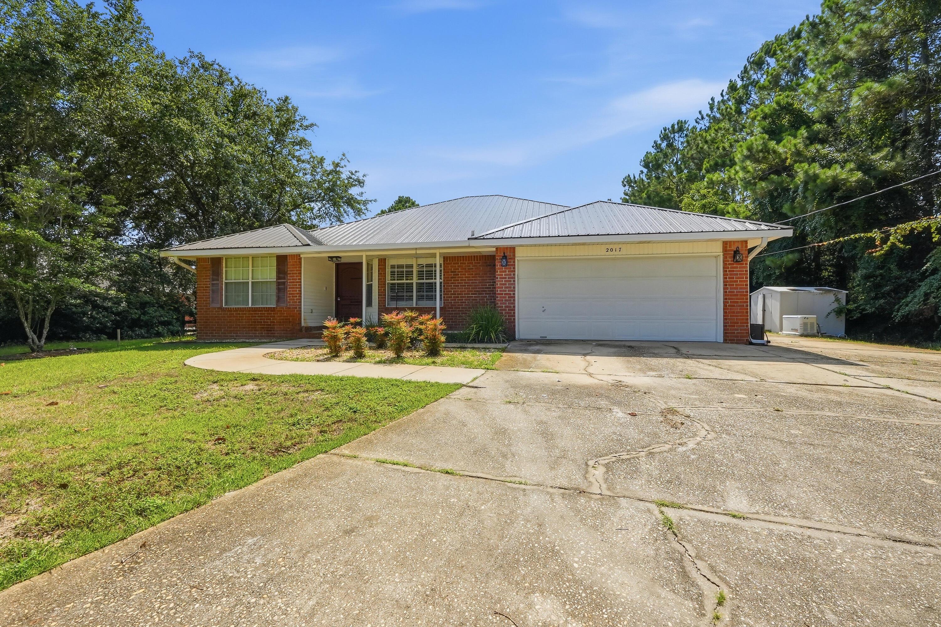 Image 1: 2017 candlewood dr-3