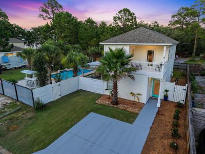 16 Pine Tree Way