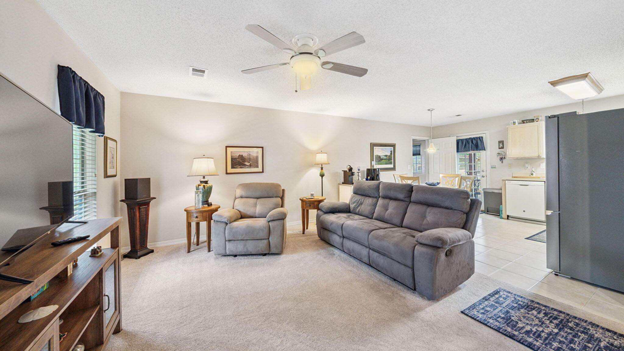 Image 3: 3-web-or-mls-DSC07944