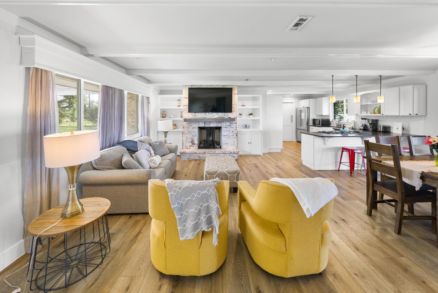 Image 3: 24-5826Hwy2297