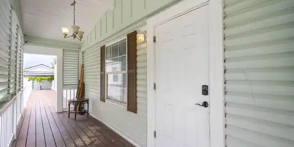 Image 2: Front Entry