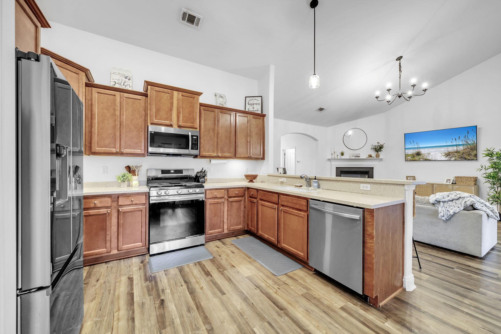 Image 3: 35-web-or-mls-DSC08791