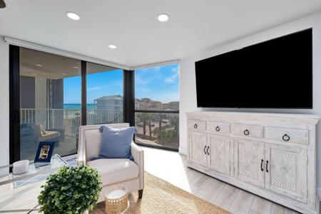 114 Mainsail Drive