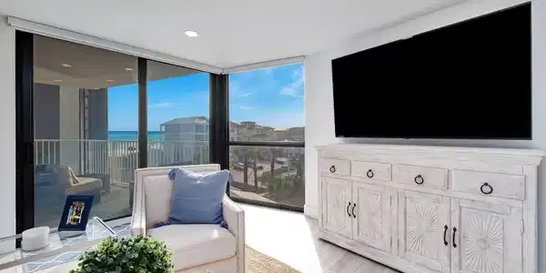 114 Mainsail Drive