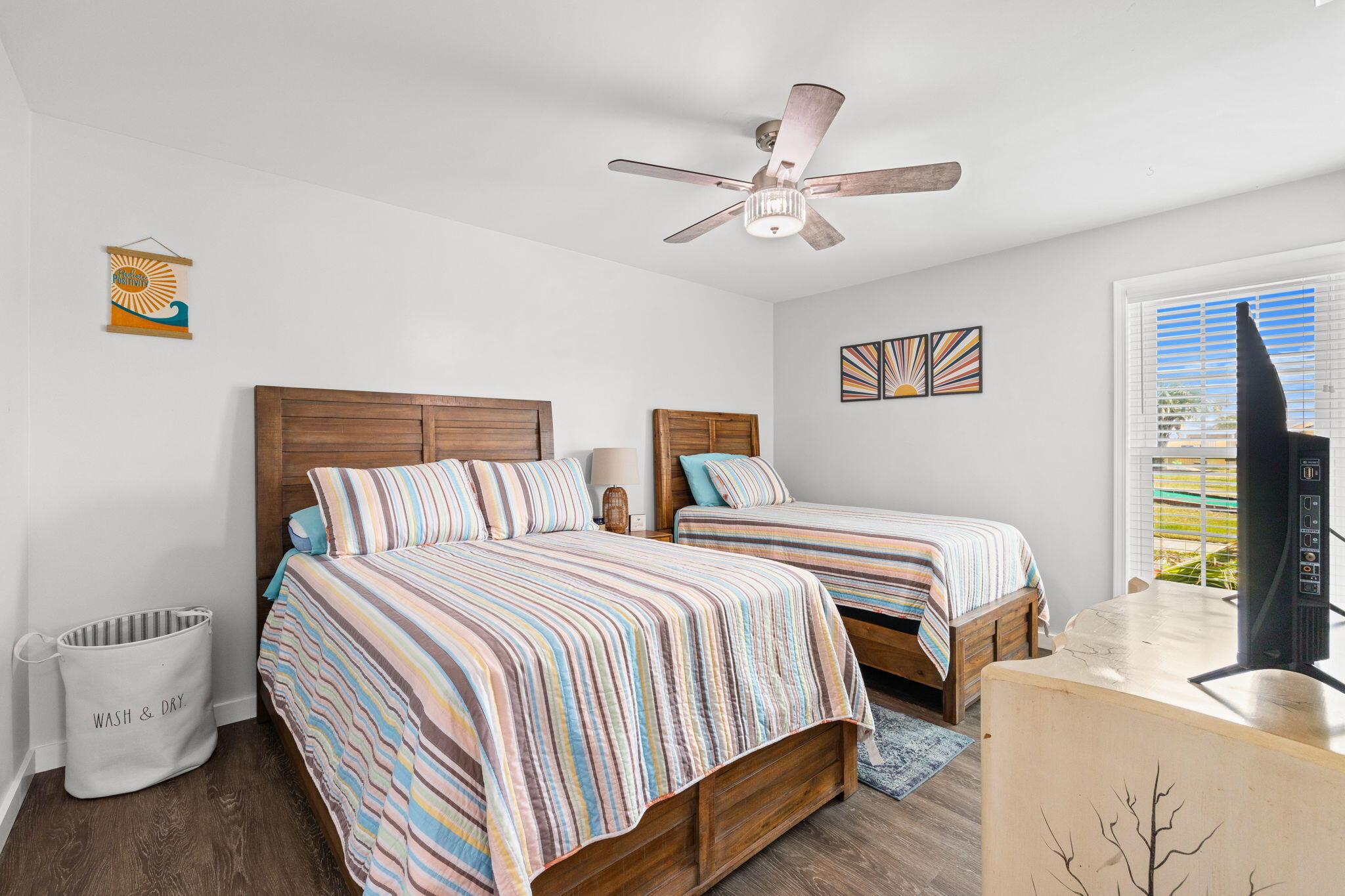 Image 3: 11-web-or-mls-PANHANDLE - 17462 FRONT BE
