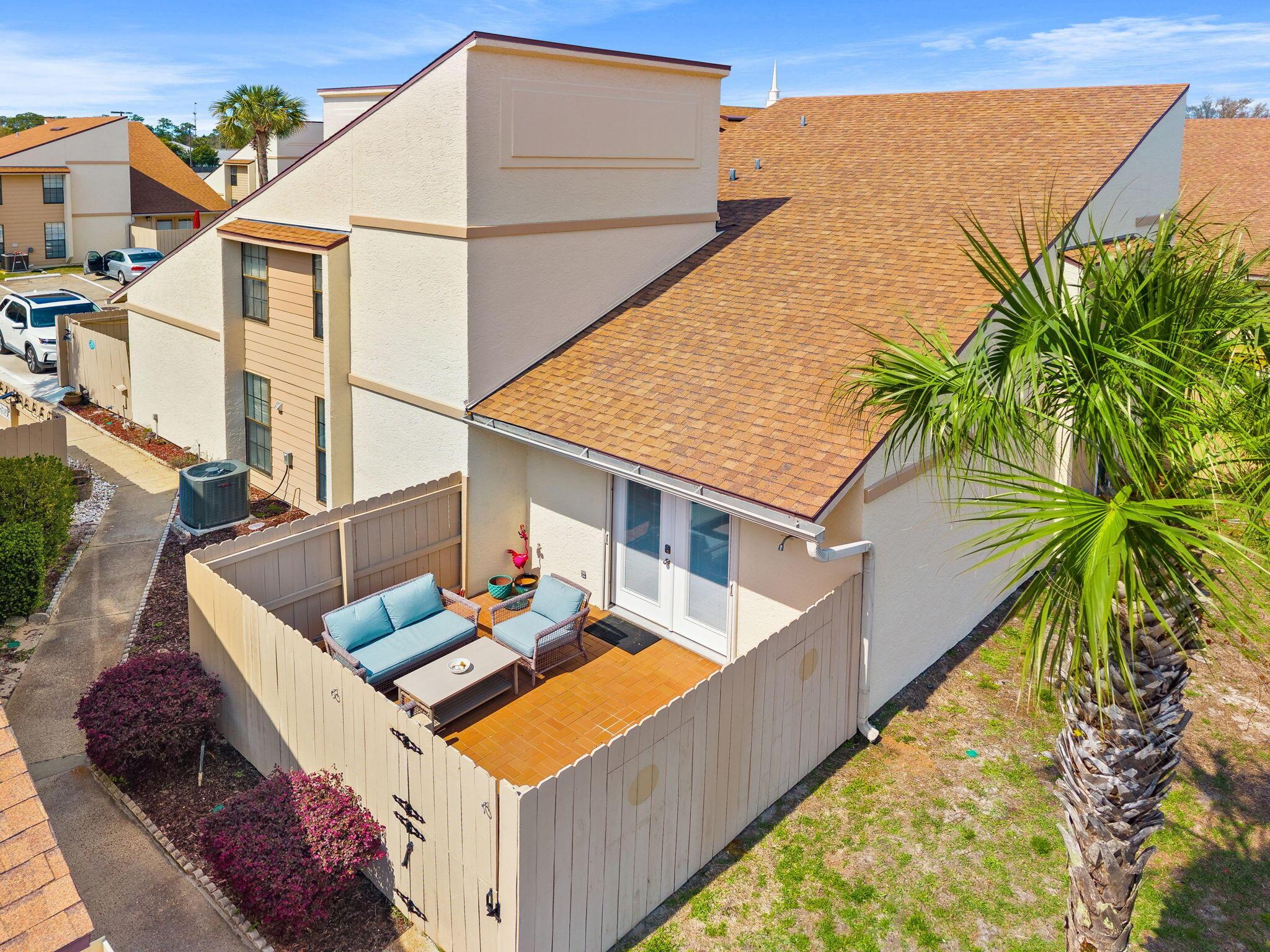 Image 4: 1-web-or-mls-PANHANDLE - 17462 FRONT BEA