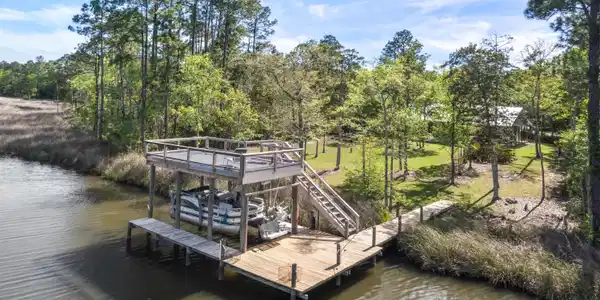 528 Bay Grove Road