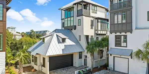 45 Seapointe Lane