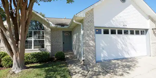 454 West Park Drive