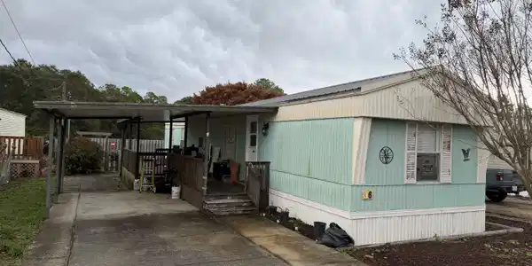 9950 W Hwy 98