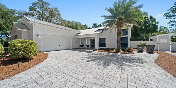 Image 3: 41-web-or-mls-DSC09776