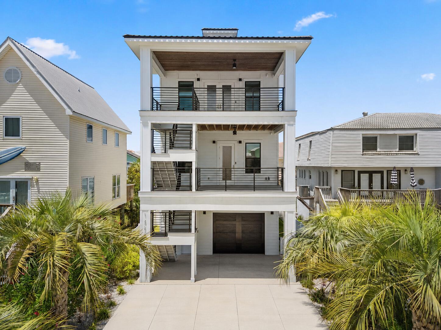 Image 4: Custom Built Beach Home