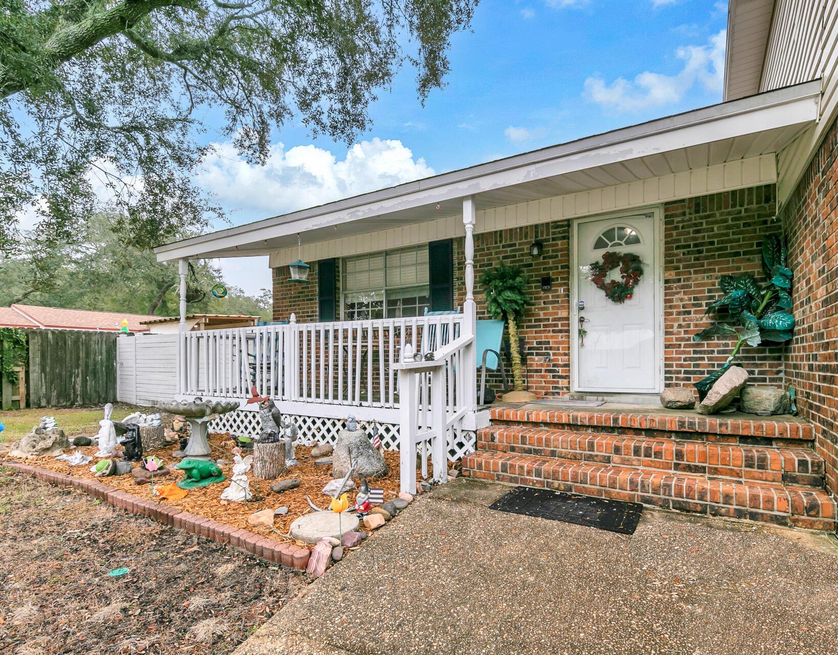 Image 4: 701 Trowbridge Ave Fort Walton Beach FL