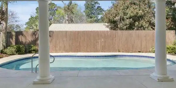 Image 3: Private Pool