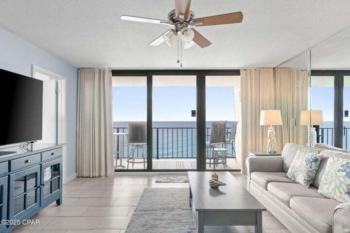 Image 4: Floor to Ceiling Glass