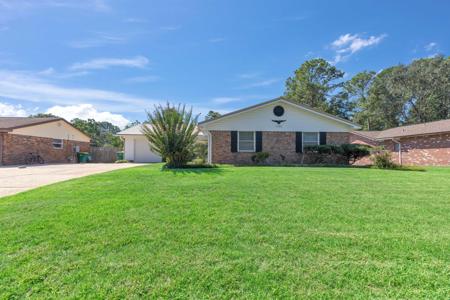 1124 Coral Drive