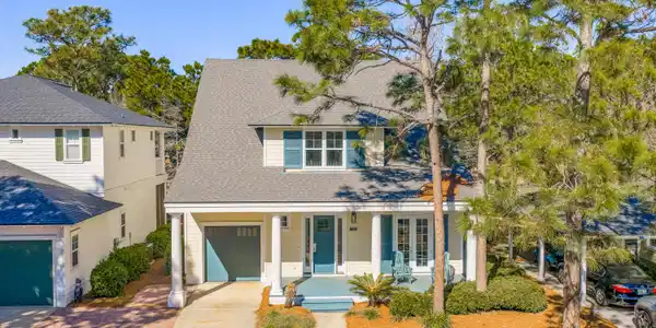 1303 Laurel Way