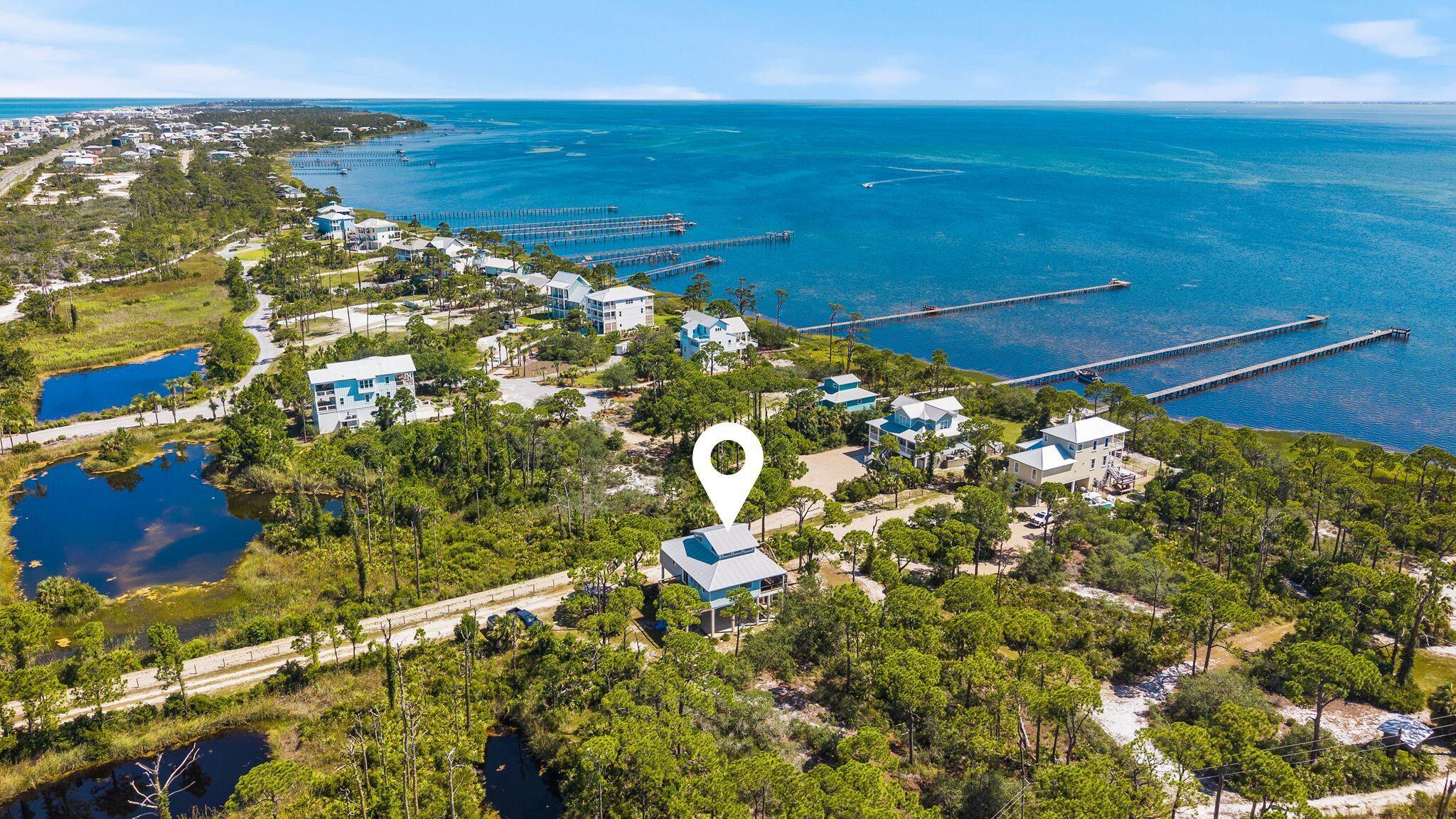 Image 3: Situated between the Bay and Gulf