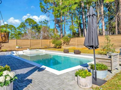 340 N Holiday Road