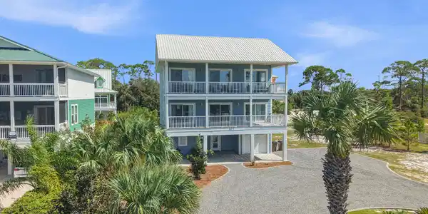 Image 2: 107 e seascape dr drone - awp media - 00
