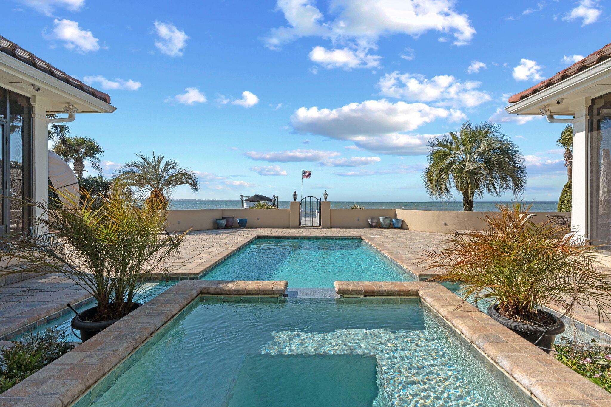 Image 1: 82-web-or-mls-0004