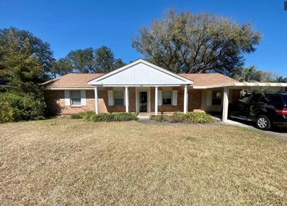 123 NW Sotir Street