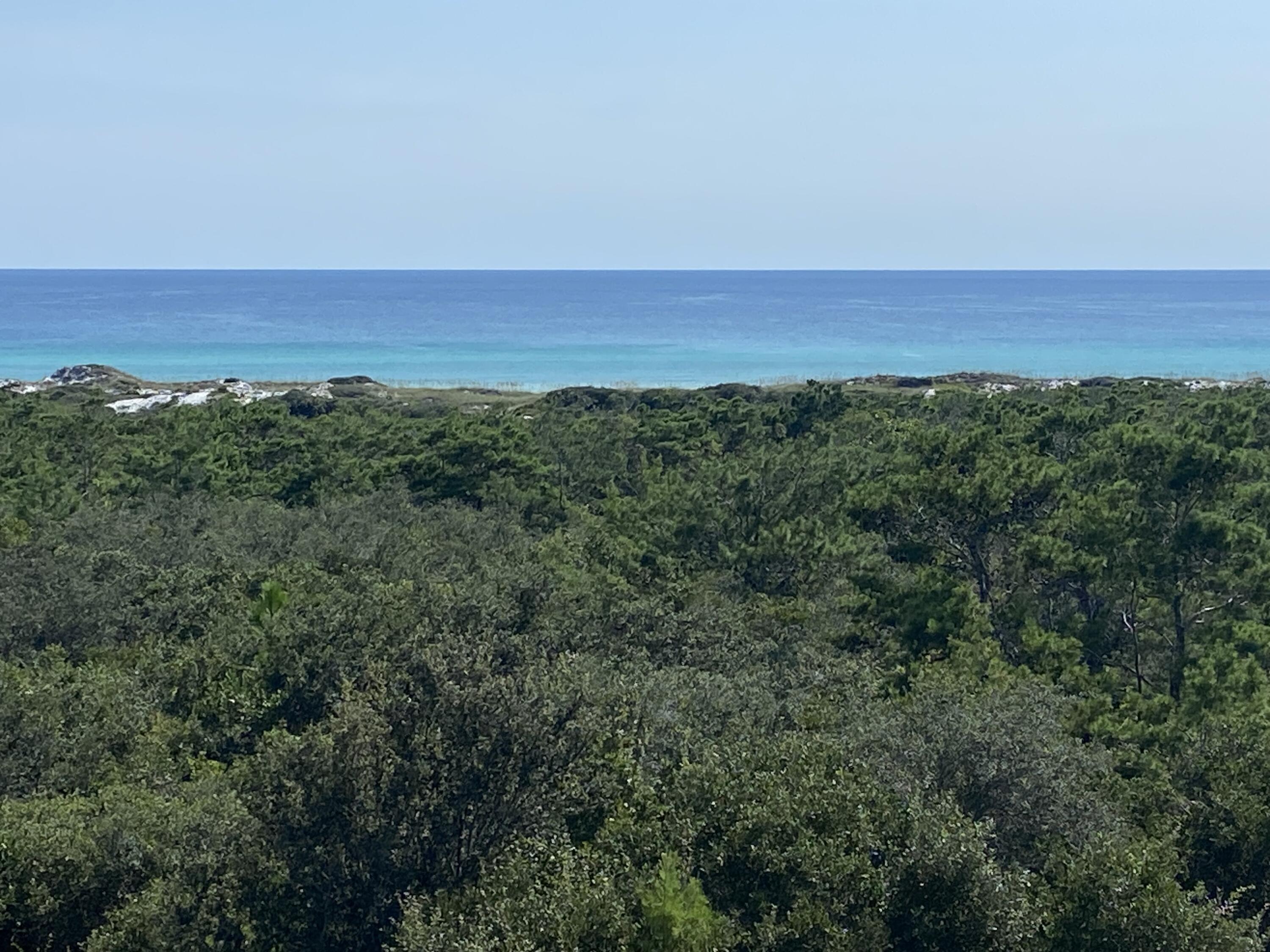 Image 4: GORGEOUS PANOREMIC VIEWS FROM 3 LEVELS!
