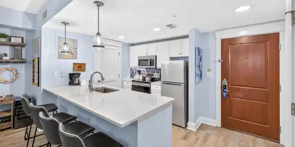Image 3: Kitchen