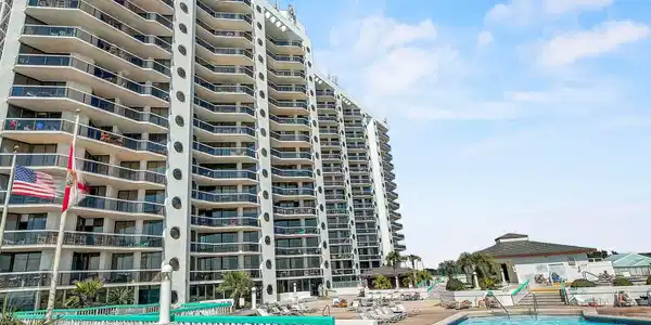 1096 Scenic Gulf Drive