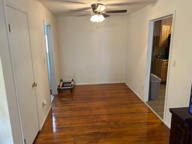 Image 3: hallway edge