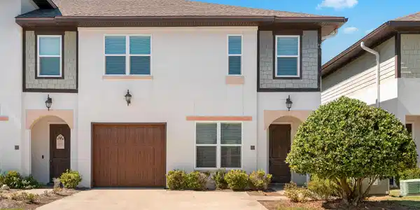 995 Airport Road