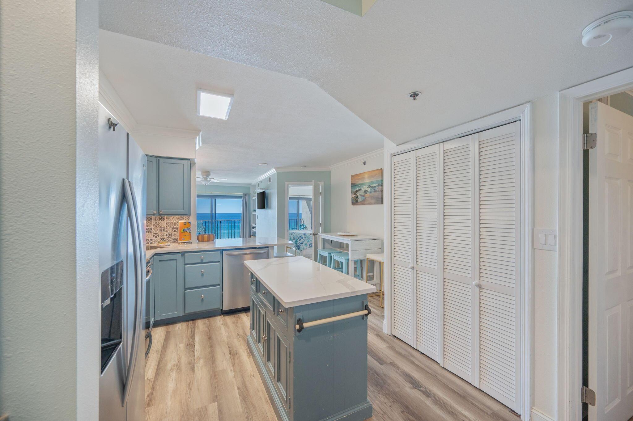 Image 3: 3-web-or-mls-7979-gulf-blvd