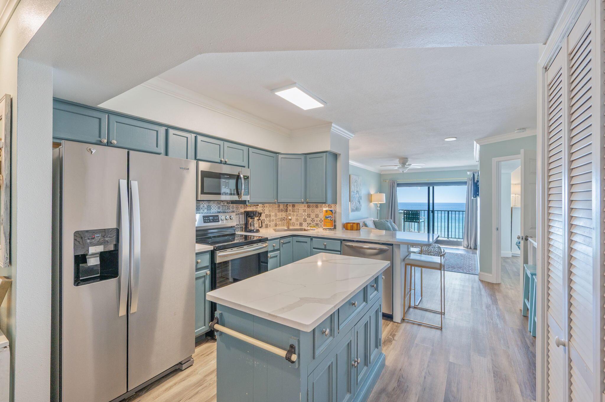 Image 4: 4-web-or-mls-7979-gulf-blvd
