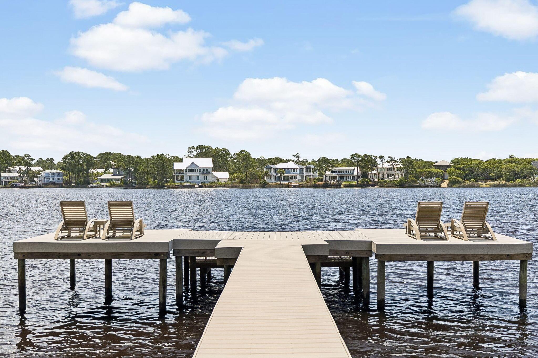 Image 2: Dock on Eastern Lake
