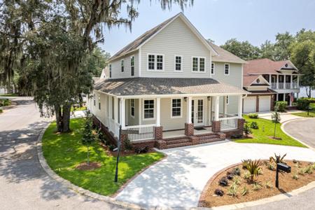 302 Boggy Bayou Court