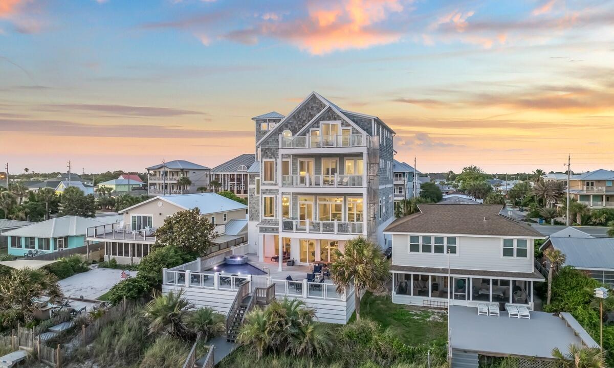 Image 2: Welcome To Sea Castle