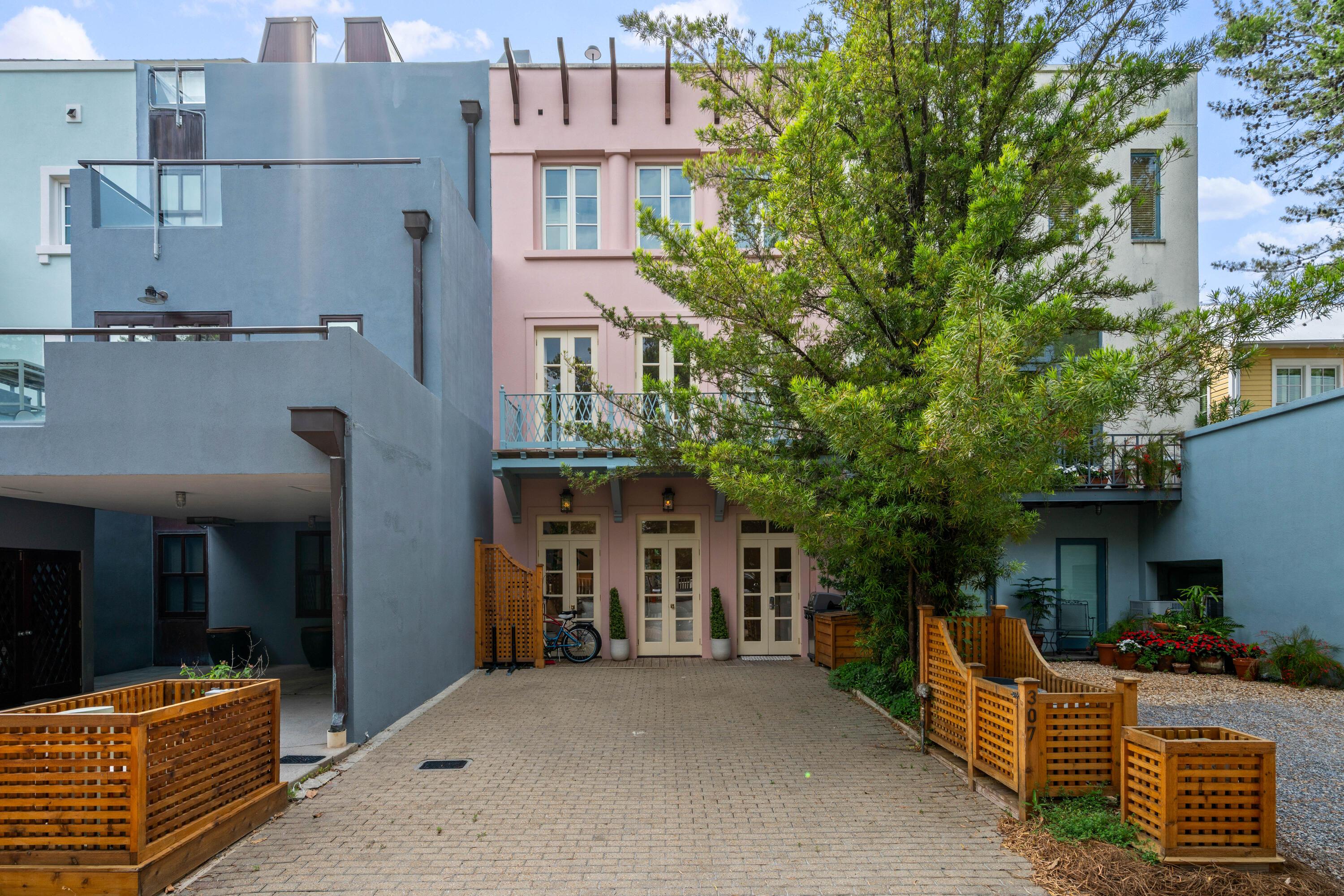 Image 3: 307 E Ruskin-12